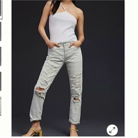 Anthropologie Pilcro Slim Boyfriend Distressed Jeans Size 28 NWT - Picture 1 of 7